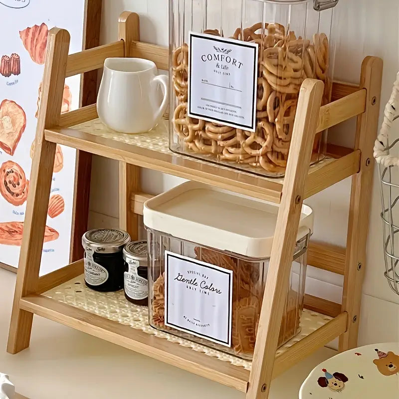 Organizador de Mesa em Rattan com 2 Níveis — Prateleira Elegante e Funcional para Escritório, Cantinho do Café ou Decoração