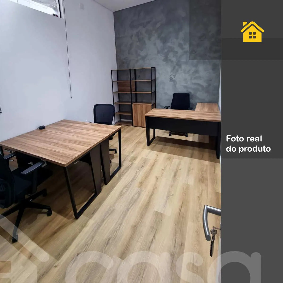 Escrivaninha 135cm com Gaveteiro Suspenso 2 Gavetas Pés em Metal F5 Office