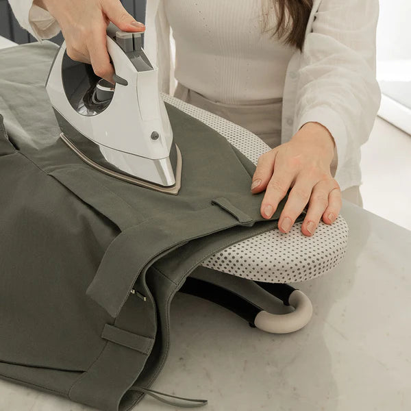 Tábua de passar roupas compacta Ou Linha Flow