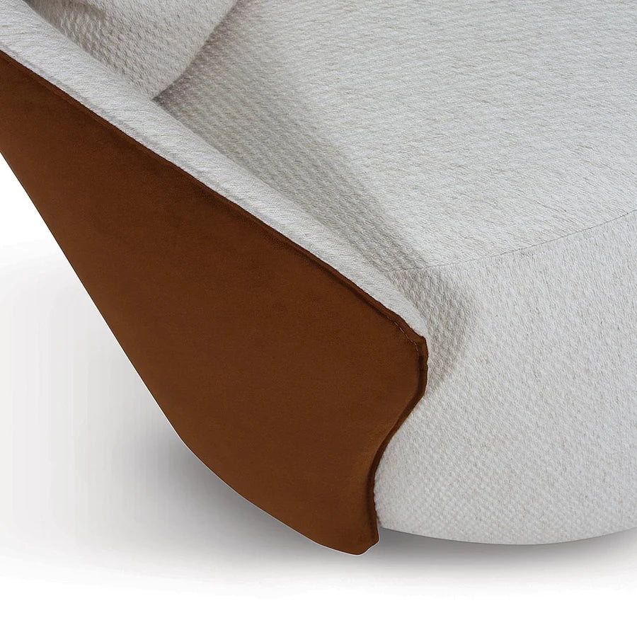 Conjunto Poltrona Oasi Giratória com Almofada Solta e Pouft Meia-Lua Tecido 2094 e 4016