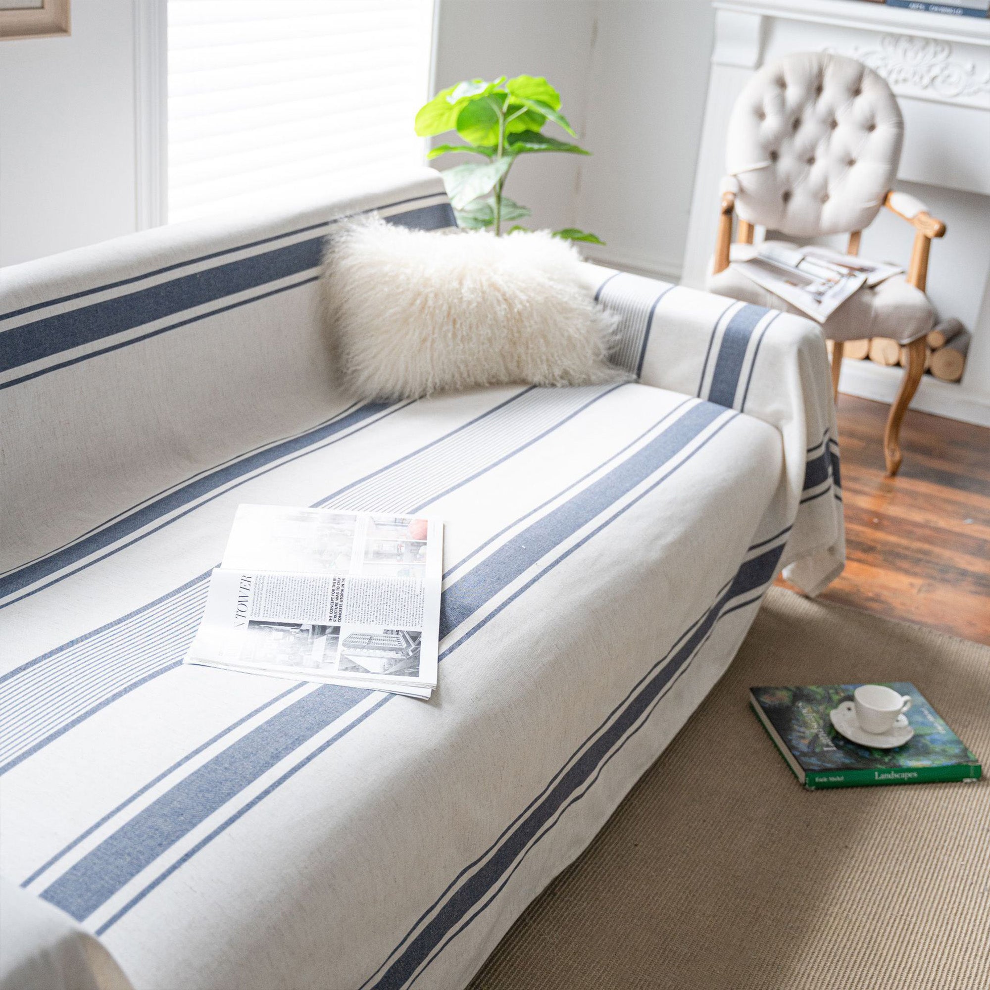 Capa de sofá listrada costeira